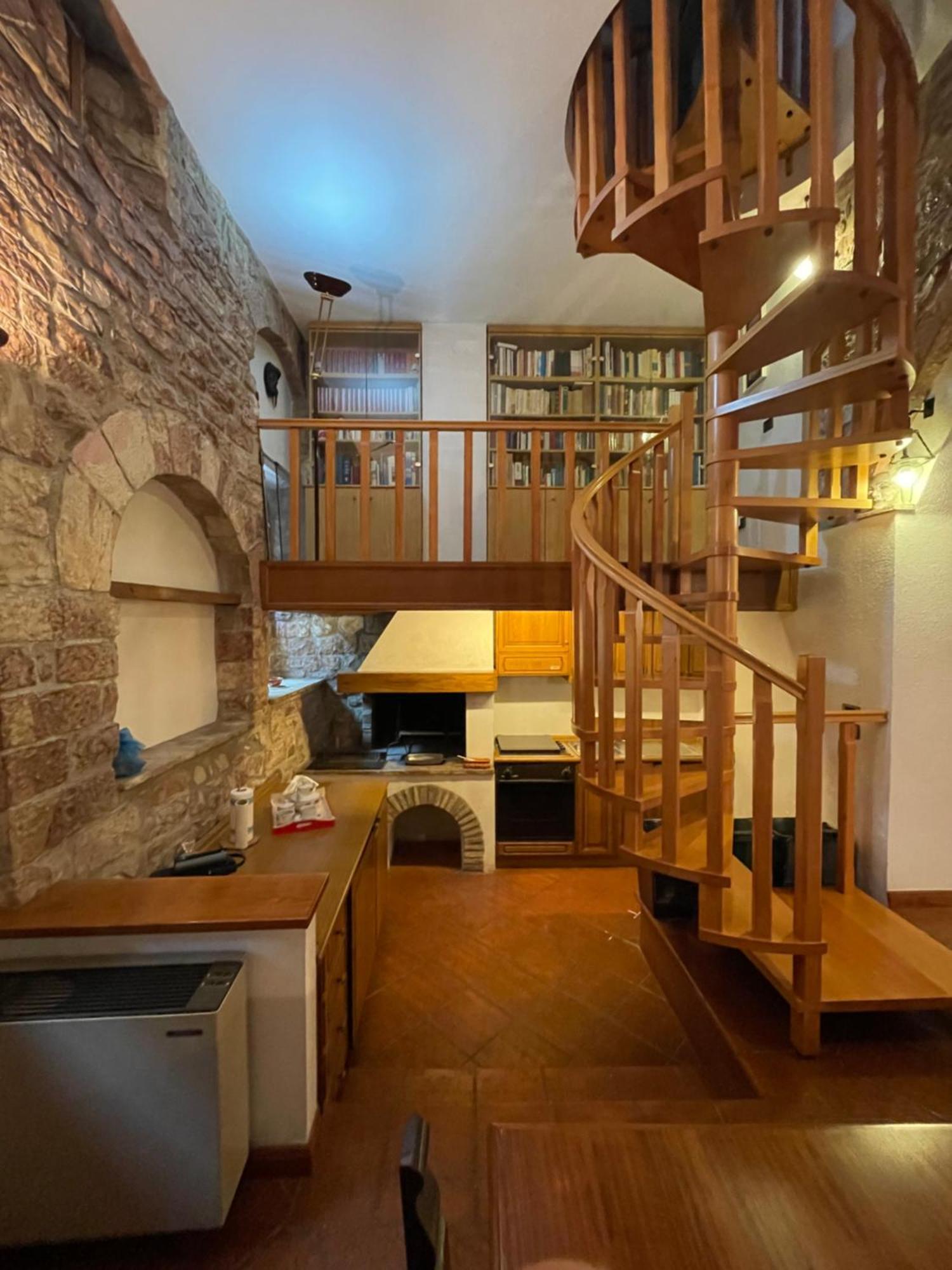 Апартаменты Happy House - Porta San Giacomo Ассизи Экстерьер фото